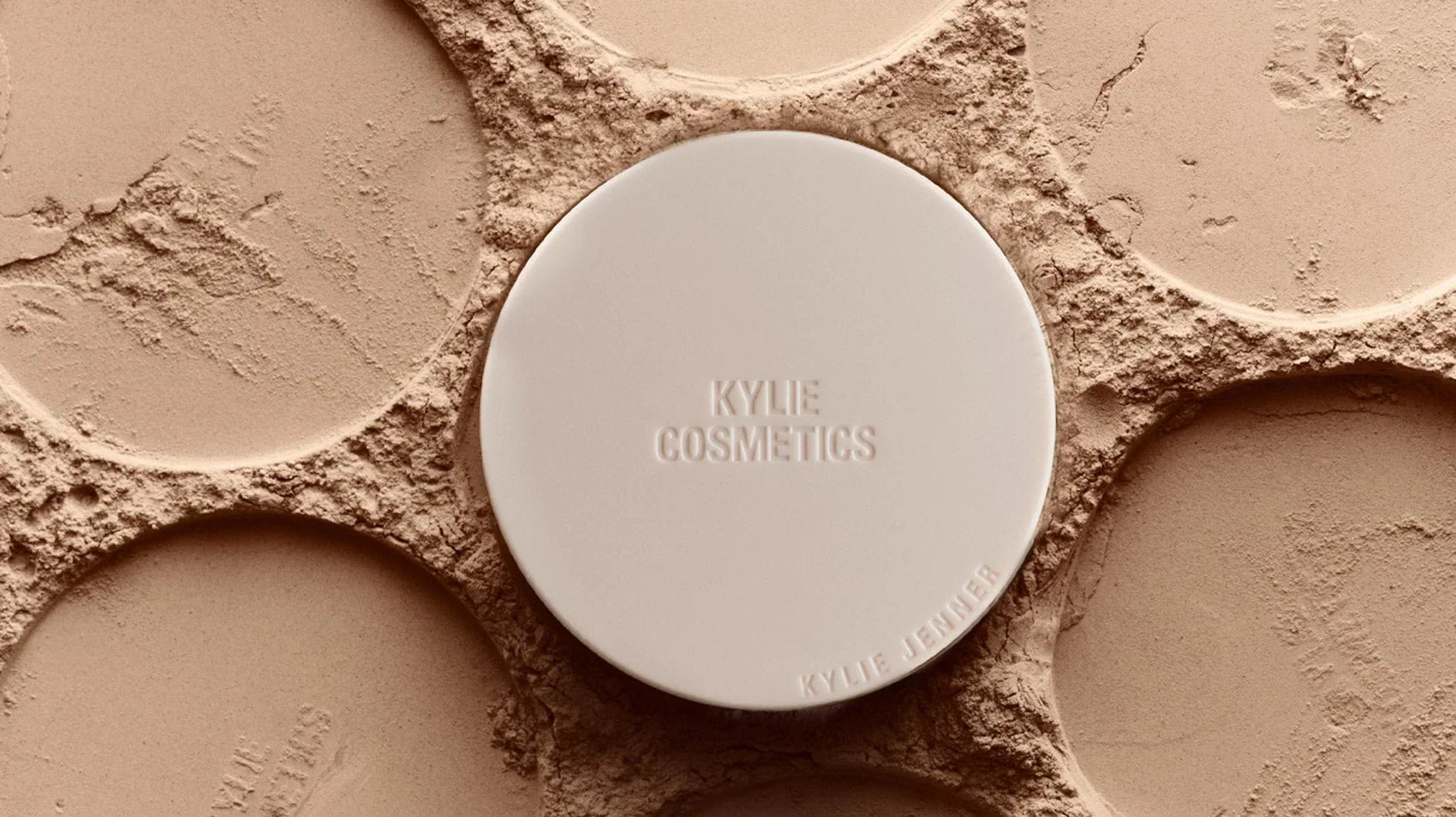 Kylie Cosmetics - Face - Powder Foundation