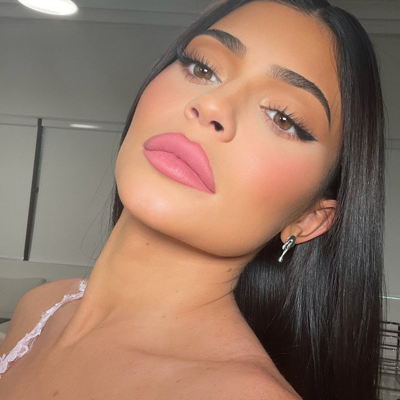 kylies-snow-way-bae-glam-look